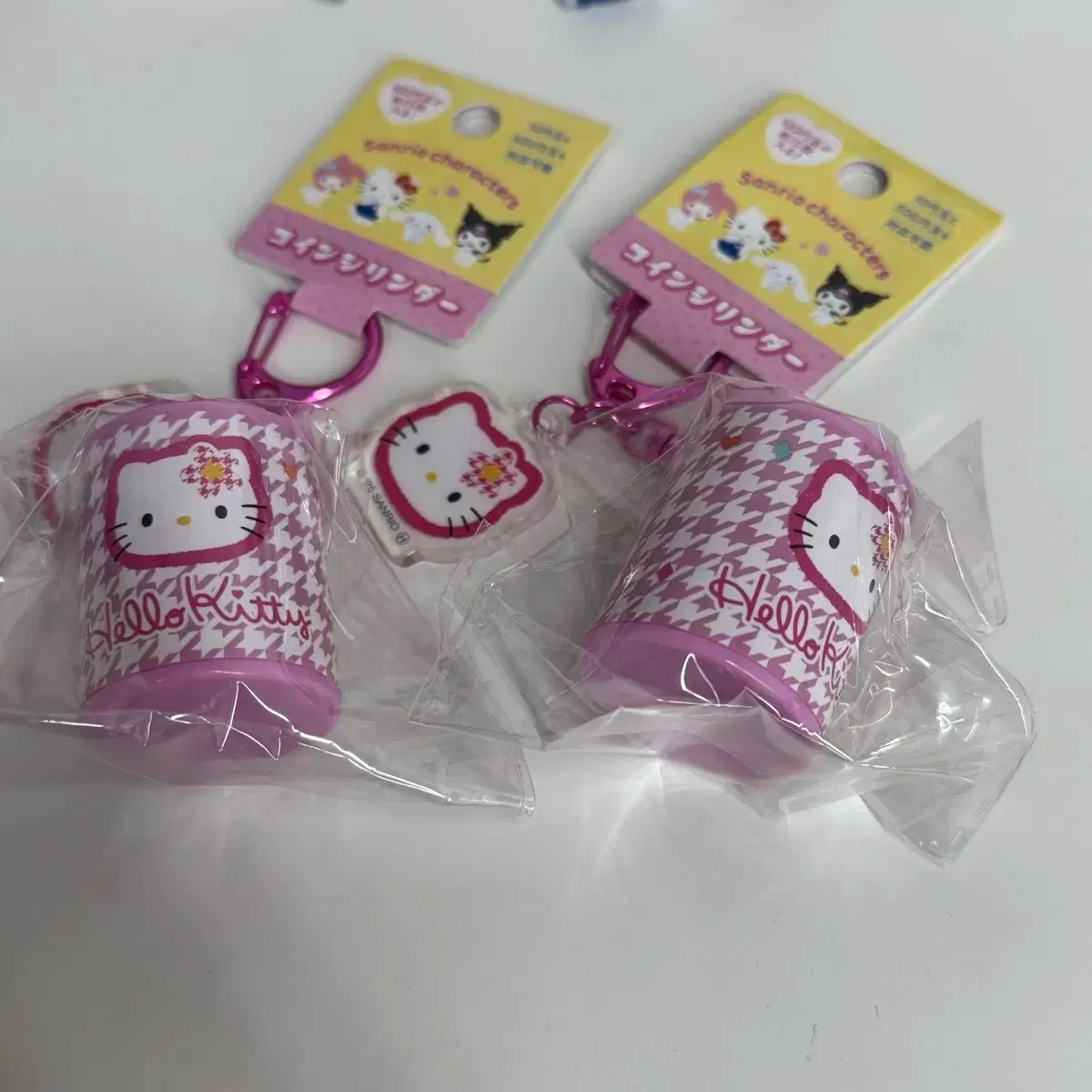 新製品) サンリオハローキティコインシリンダーケースキーリング